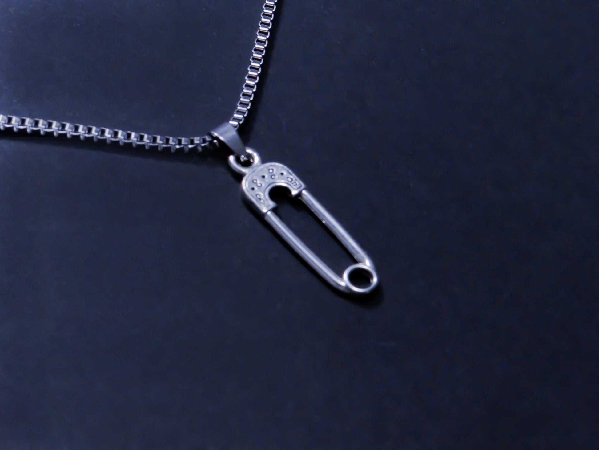 Antique Clip Silver Necklace