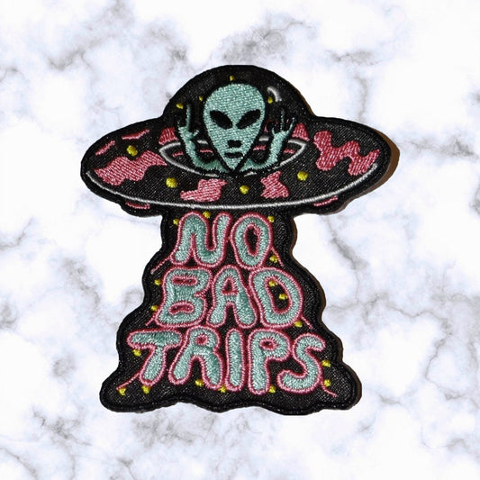 Iron on Patches / Sew on embroidered patches - No Bad Trips Alien UFO Embroidery Patchwork - Applique DIY Badge for Clothing Vest Jacket