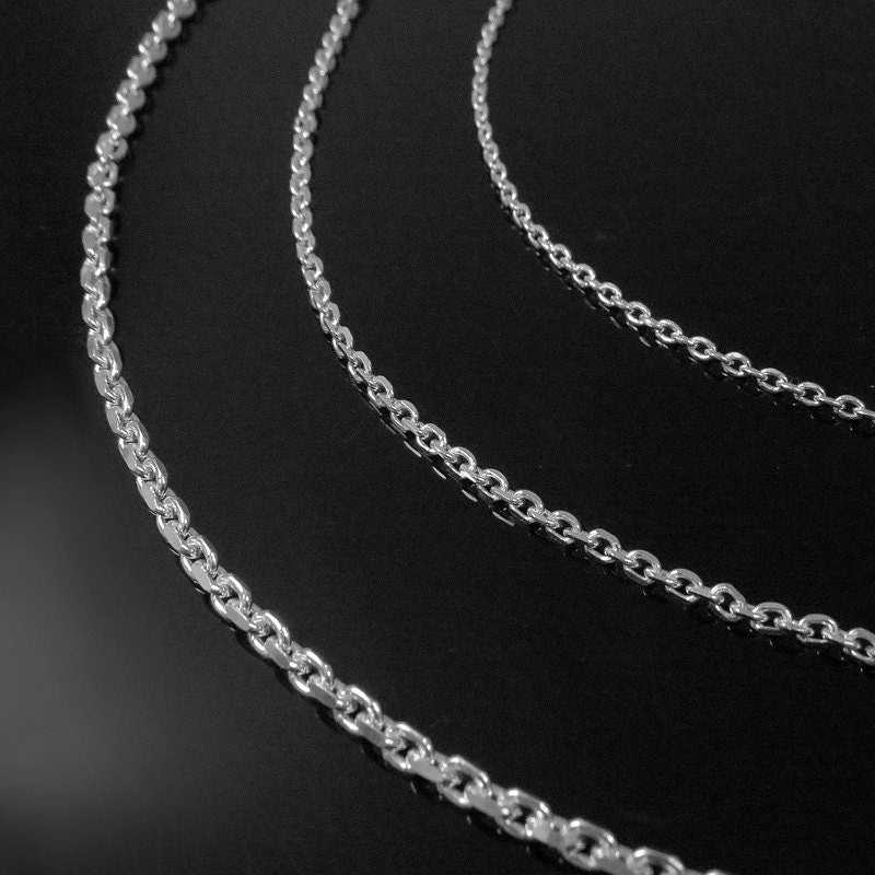 CRW Skull Bead Necklace with 1.6mm rolo chain in silver - Shape Necklaces for Women - Dark Goth Necklace for Men - Necklace with Pendant