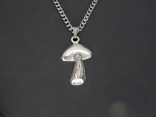 CRW Magic Mushroom Necklace with 1.8mm curb chain in silver - Plant Necklaces for Women - Nature Necklace for Men - Necklace with Pendant