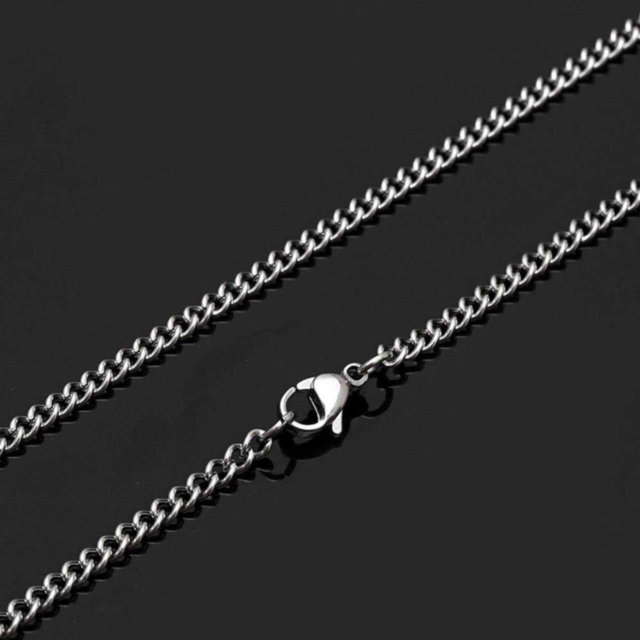 CRW Tribal Skull Necklace with 1.8mm curb chain in silver - Shape Necklaces for Women - Pattern Necklace for Men - Necklace with Pendant